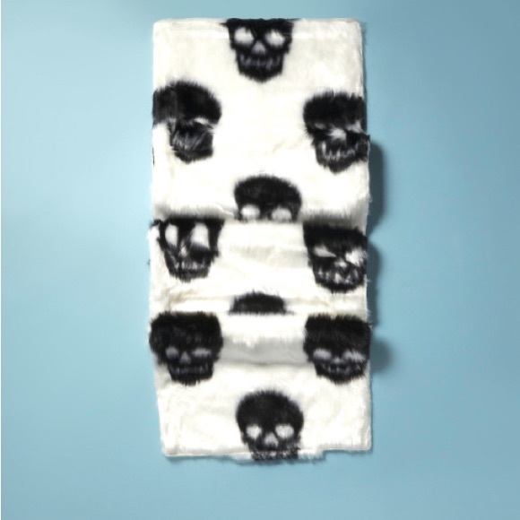 LUNAVILLE Other - LUNAVILLE FAUX FUR SKULL TABLE RUNNER